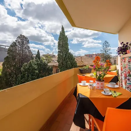 Le Residenze Di Carla A Stampace * קליארי