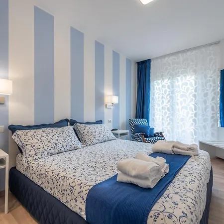 Le Residenze Di Carla A Stampace דירה קליארי